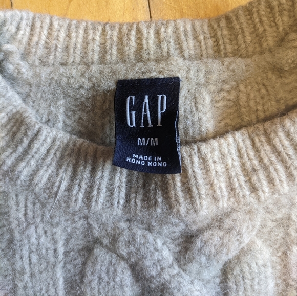 Gap Sweater size M - Picture 3 of 3